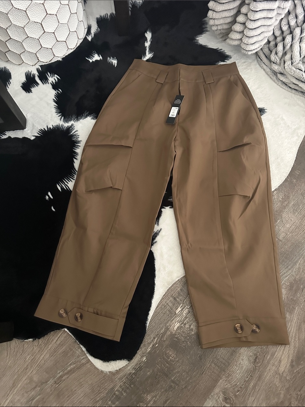 Fashion Nova Brown Cargo Capris